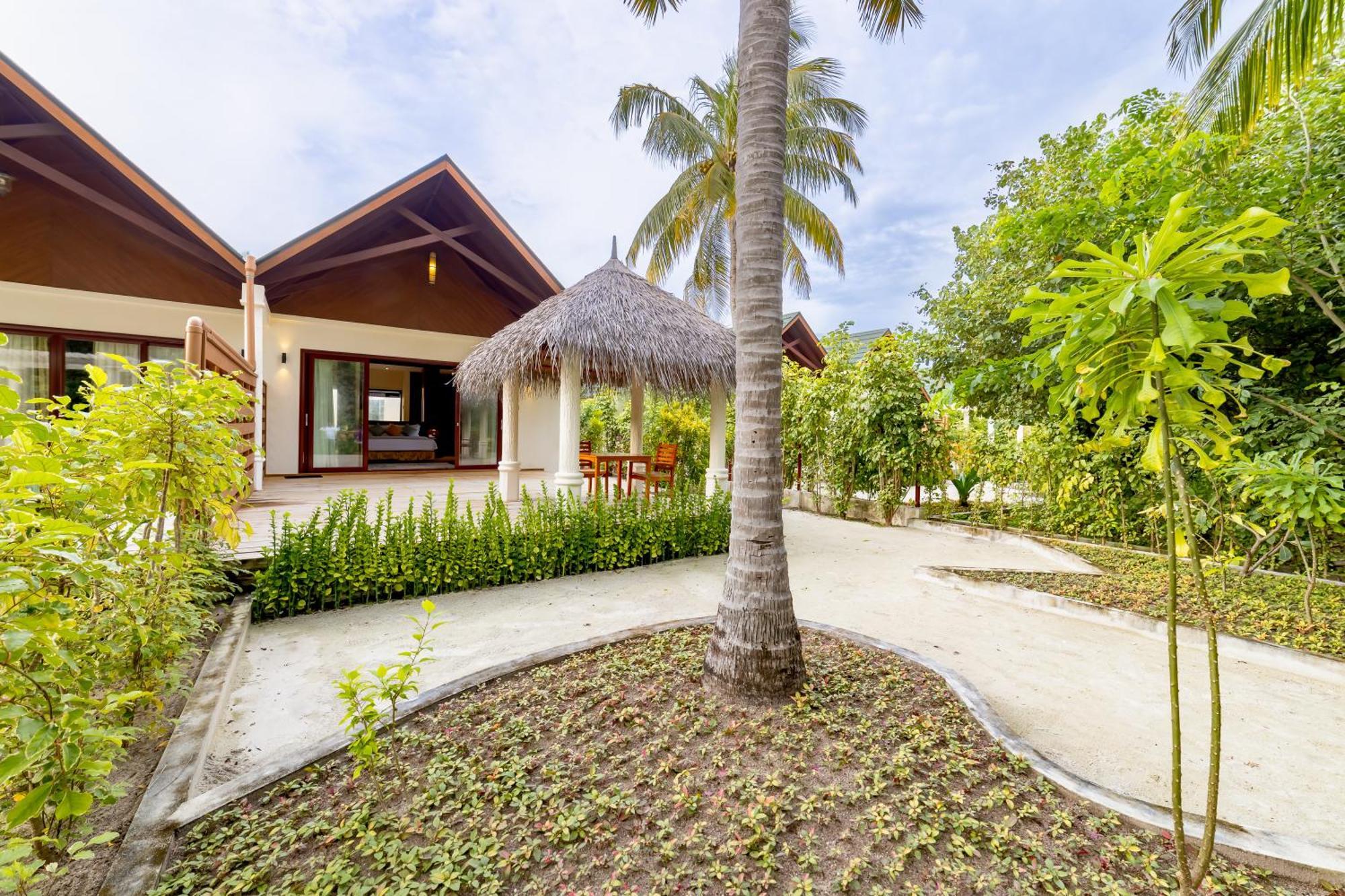 Furaveri Island Y Resort Meedhoo (Raa Atoll)