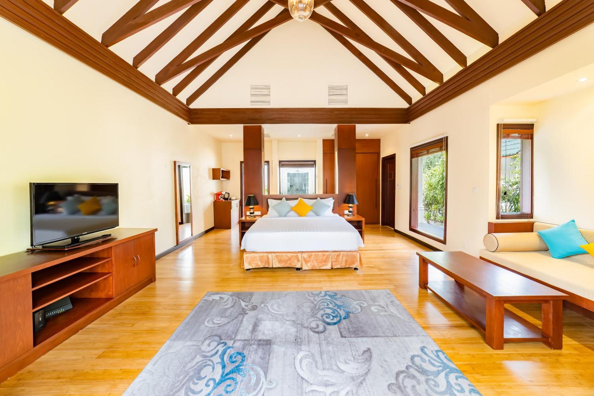 Furaveri Maldives - Complimentary Round-trip Seaplane Transfer For Two For A Minimum Of 5 Nights Or From 1st To October 31st, 2025 5*