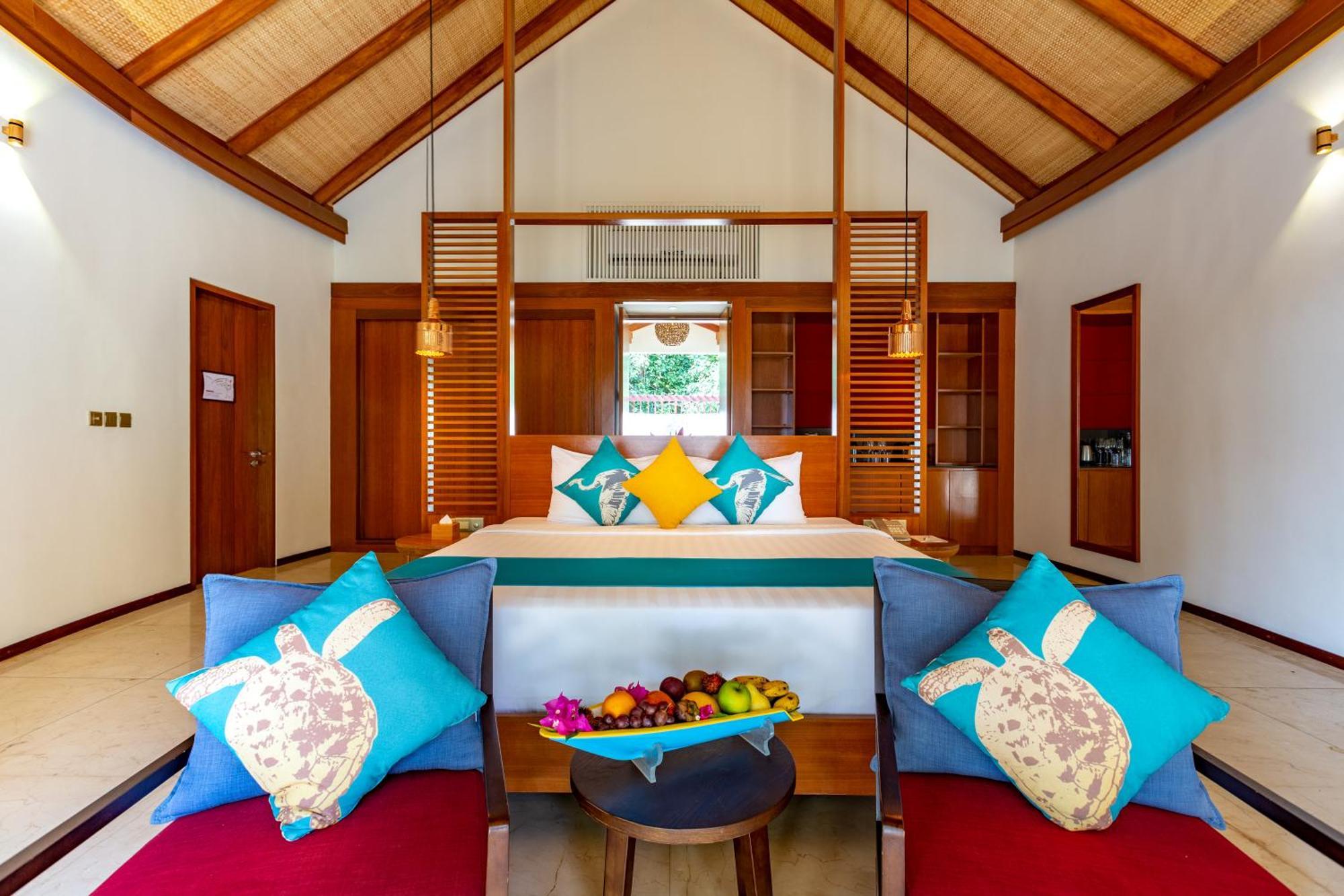 Furaveri Maldives - Complimentary Round-trip Seaplane Transfer For Two For A Minimum Of 5 Nights Or From 1st To October 31st, 2025 Курортний комплекс 5*